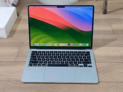Picture of Apple Macbook Air M2 2022