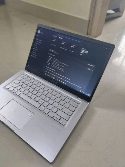 Picture of Asus vivobook, Intel i7 10th Gen, 16gb ram, 512gb nvme